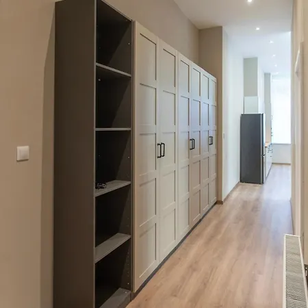 Spacious In Downtown Apartmán *